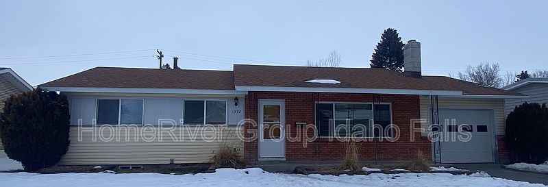 1st image of 1372 Fairmont Dr