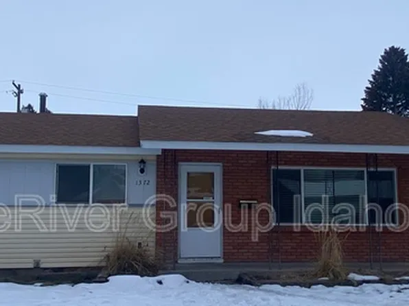 1372 Fairmont Dr, Idaho Falls, ID 83404