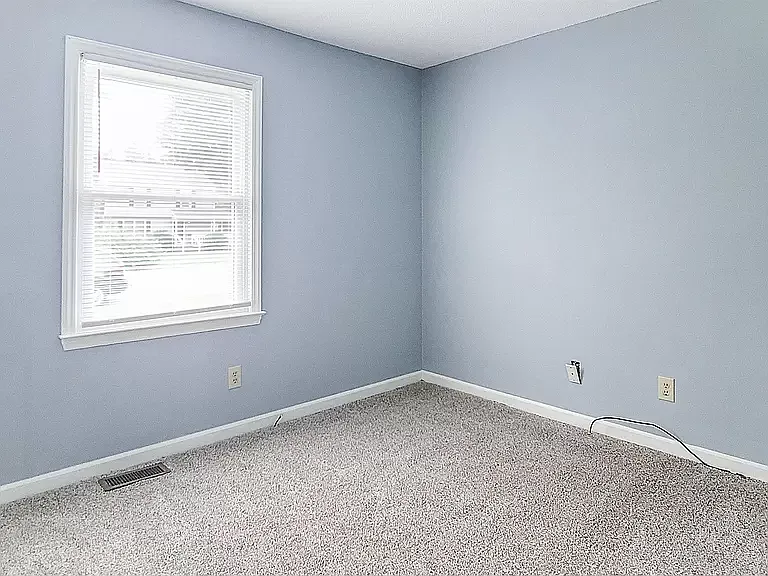 725 E Cardinal Dr — Photo 24