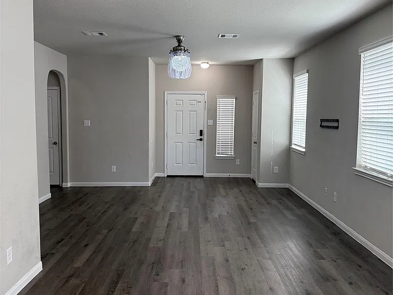 3676 Cub Dr — Photo 4