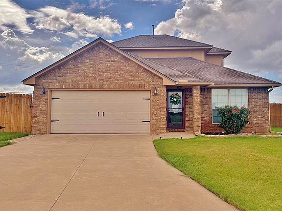 2nd image of 2101 SW Edinburough Dr