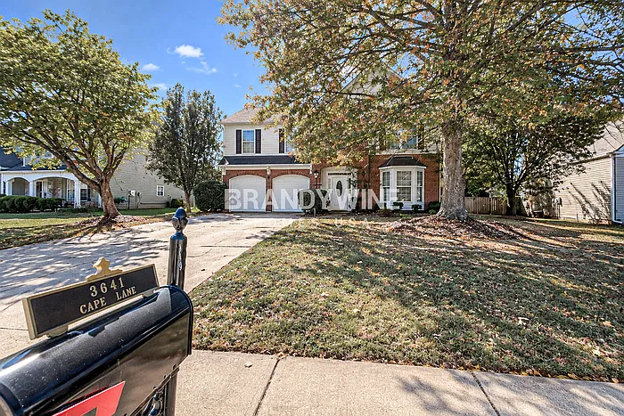5 bed, 2.5 bath, 3020 sqft, $2,679 — Photo 3
