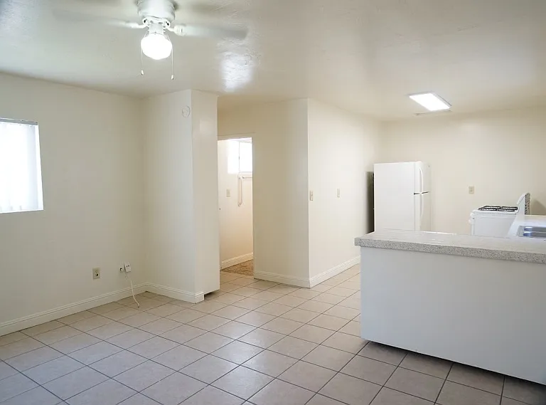 4027.5 Park Blvd #4027.5 — Photo 2