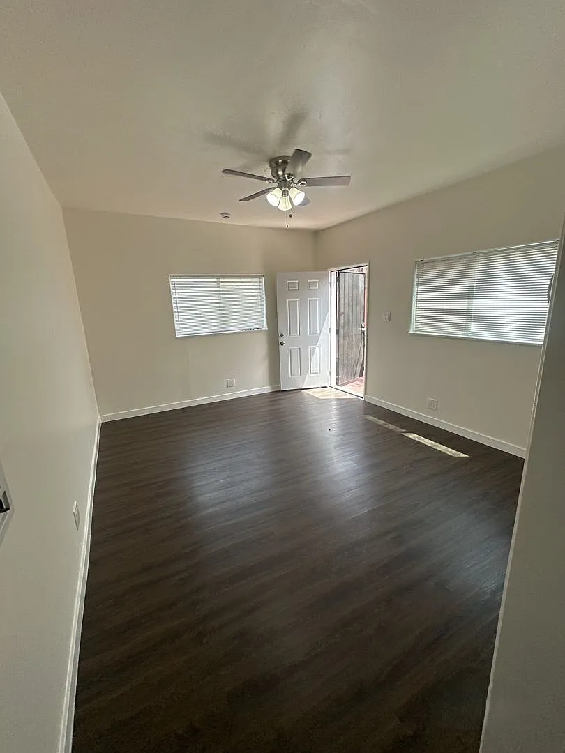 Studio, 1.0 bath, $2,132 — Photo 4