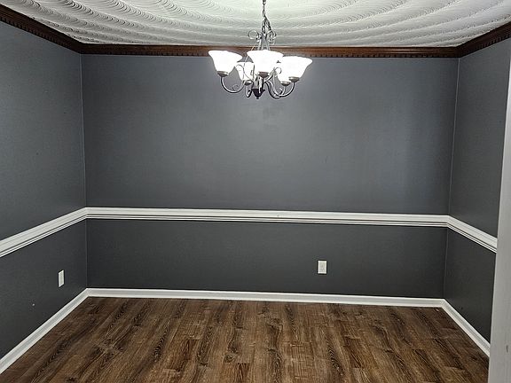 5th image of 921 Red Bay Ln