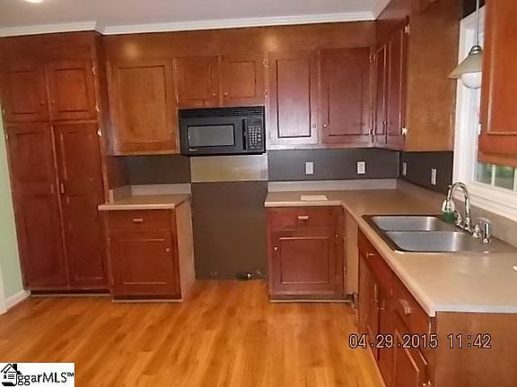 5th image of 203 Verner Dr