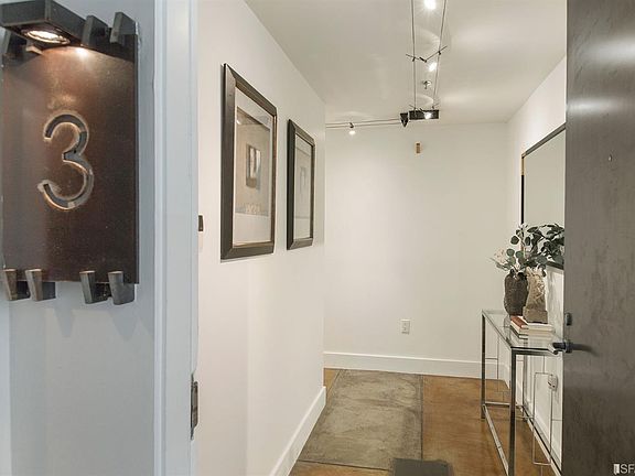 3rd image of 1 Clarence Pl Unit 3