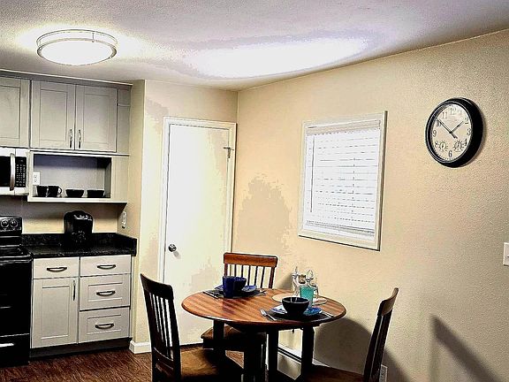 3rd image of 1534 Palmer Dr APT 4