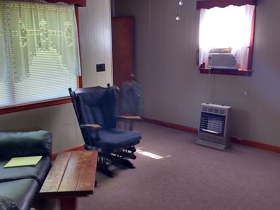 4th image of 1114 Dearmin Rd