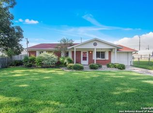 931 North Blvd, Universal City, TX 78148