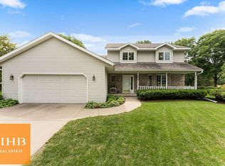 865 Sunnyview Ln, Sun Prairie, WI 53590