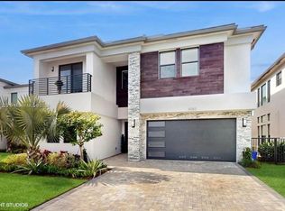 8350 Royal County Down Rd, Boca Raton, FL 33434