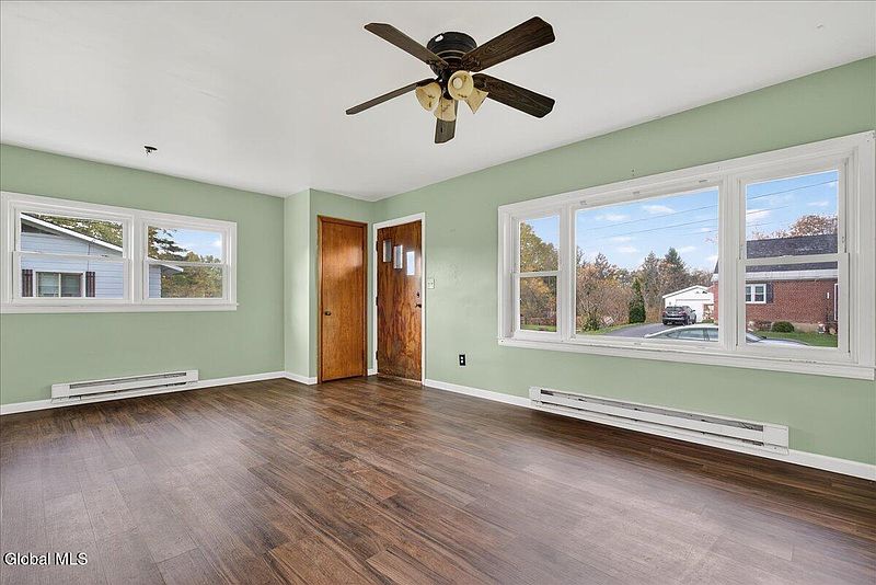 2nd image of 112 Lord North Drive
