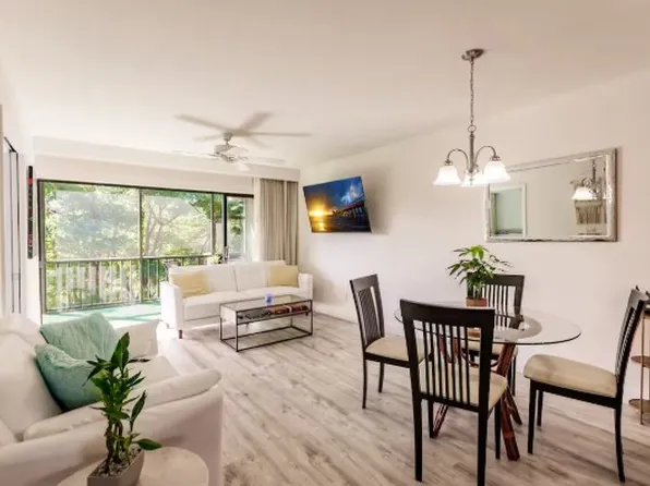 600 Neapolitan Way, Naples, FL