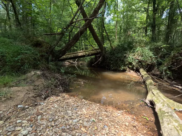 1120 Highway 28, Union Church, MS 39668