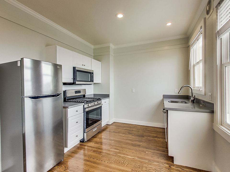 1st image of 390 Liberty St APT 9