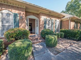 287 Kenwood Rd, Fayetteville, GA 30214