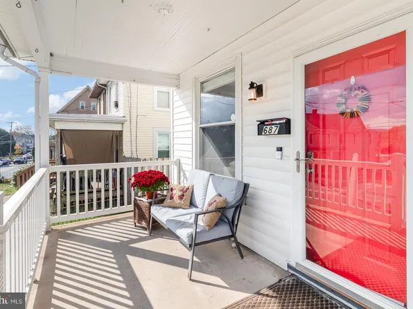 687 State St, Lemoyne, PA 17043