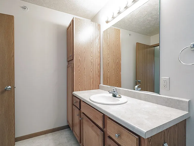 Lexington Ridge Apartments — Photo 39