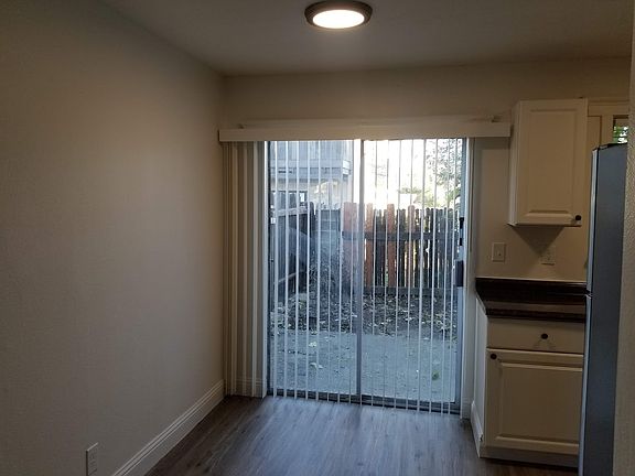 3rd image of 1506 Lake Blvd APT 4