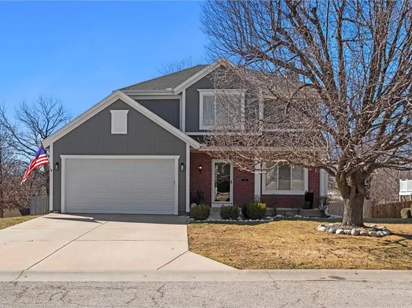 914 N 92nd St, Kansas City, KS 66112
