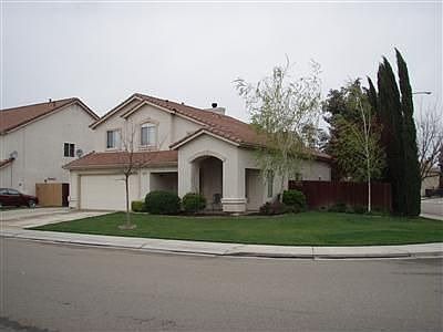 2nd image of 2585 Eagle Rock Cir