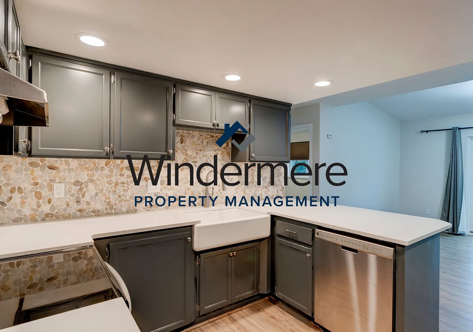 3 Bedroom 2 Bathroom Condo in Baker View Community — Photo 3