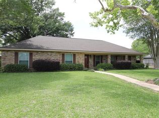 302 Sweetbriar Dr, Alexandria, LA 71303