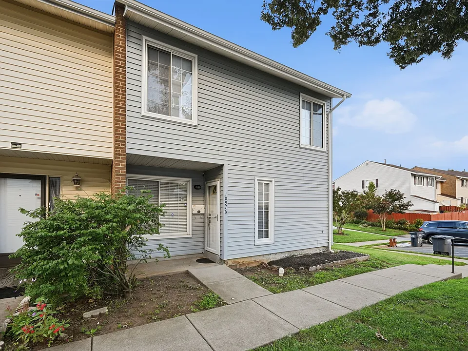 10976 Hiram Ct