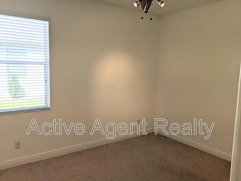1882 W Angelica Loop — Photo 11