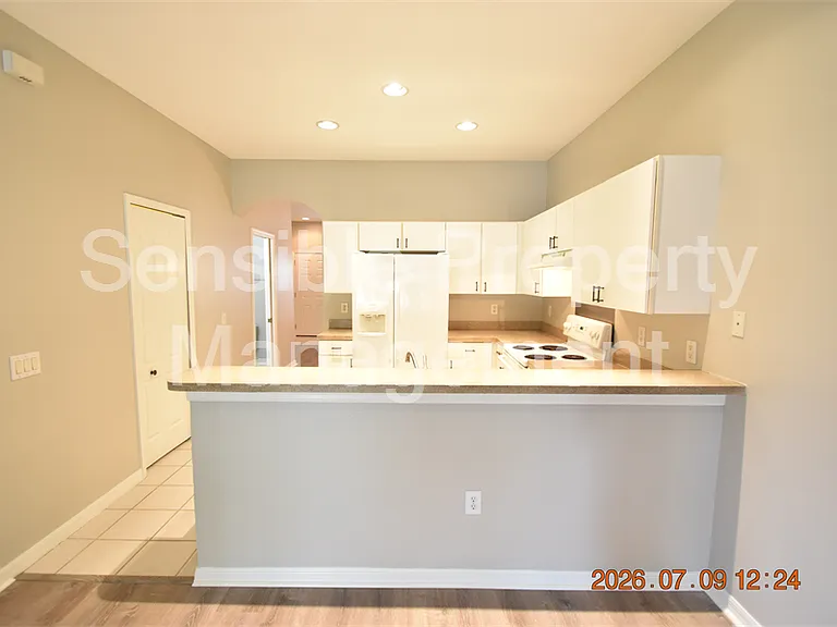 13121 Kings Crossing Dr — Photo 12