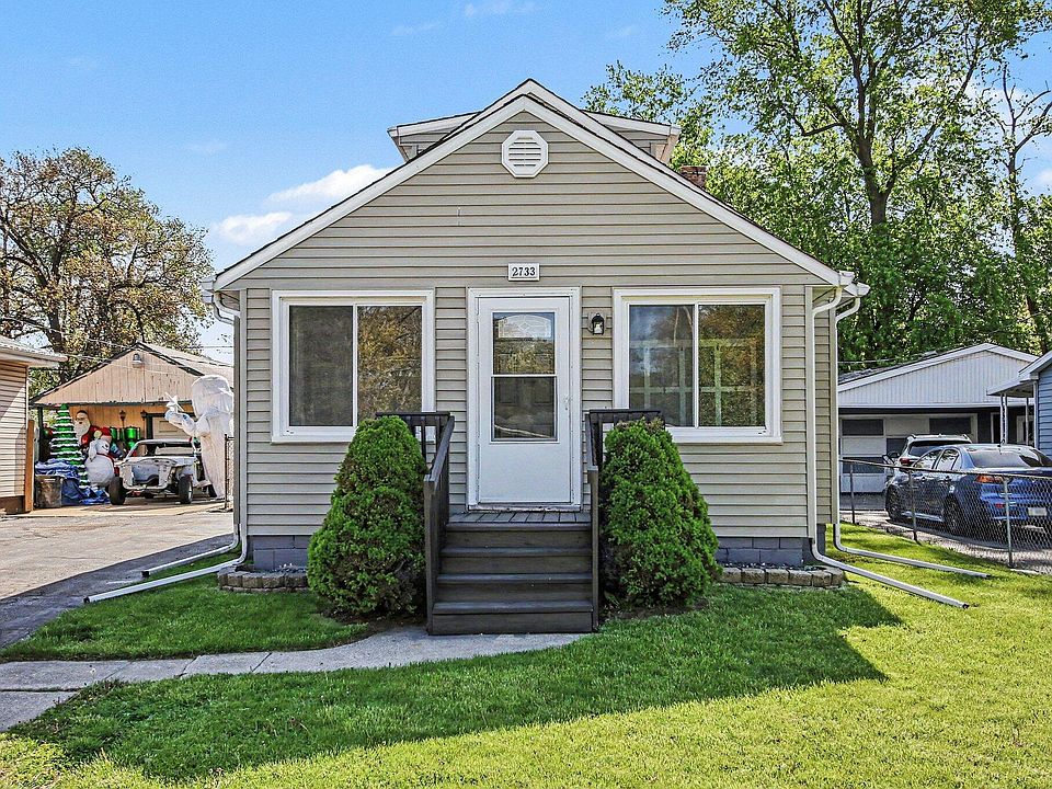 1st image of 2733 Vermillion St