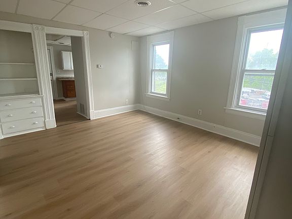 4th image of 1510 Van Vranken Ave Floor 3