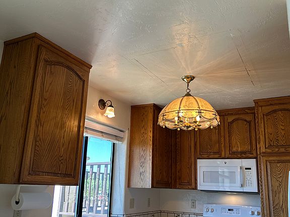 Kitchen has an ocean view!