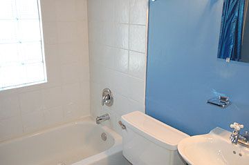 995-Bathroom_05302014
