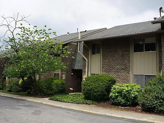 4th image of 3636 Taliluna Ave APT 613