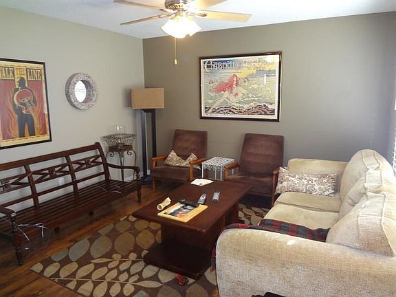 3rd image of 7236 Harbor Hill Dr