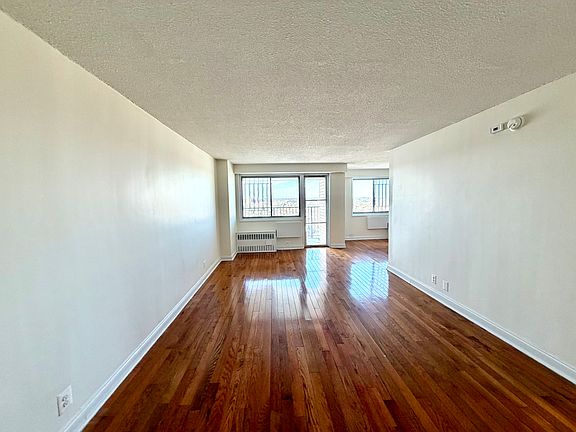 2nd image of 42 E Sidney Ave #20B1