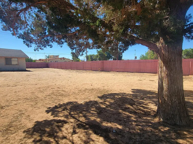 13521 Navajo Rd #6 — Photo 4