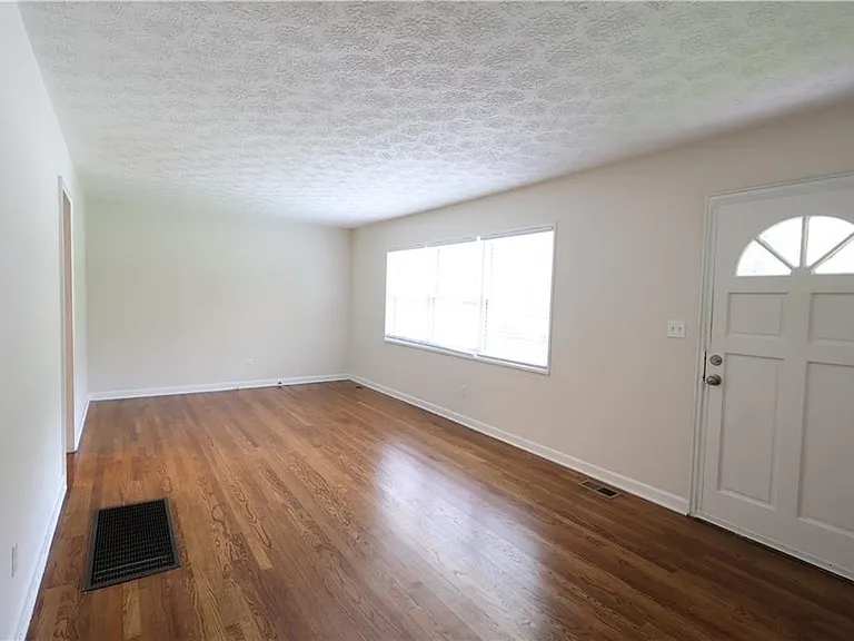2994 Judylyn Dr — Photo 10