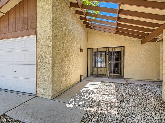 4th image of 4717 Mahogany Dr