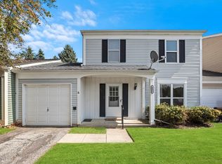431 Golf Ln, Algonquin, IL 60102