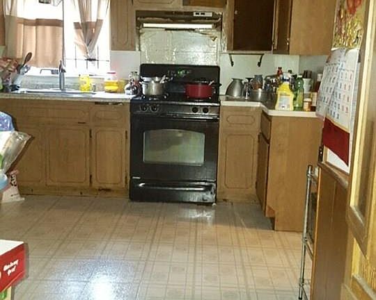 2nd image of 19657 Regent Dr
