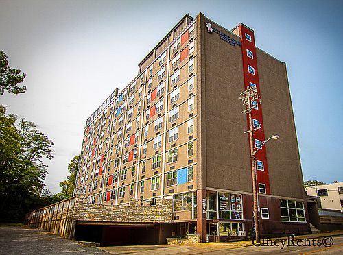1st image of 2515 Burnet Ave #906