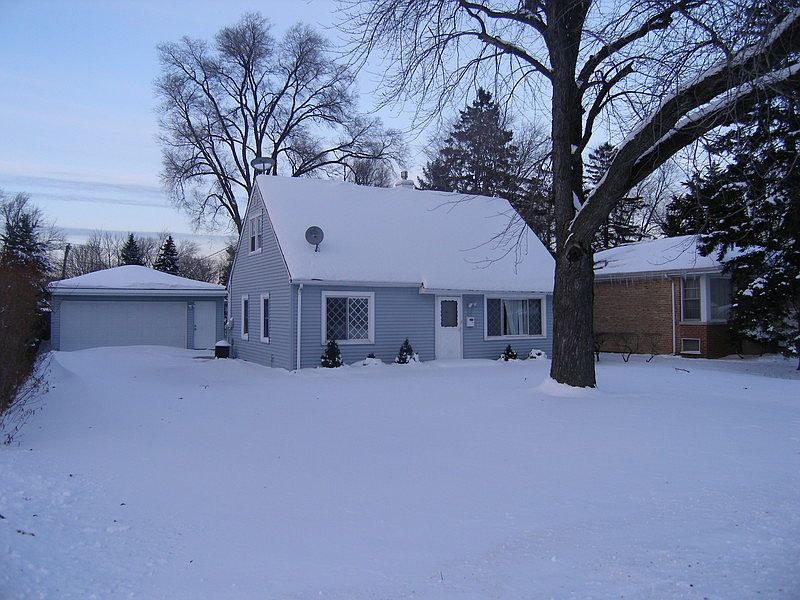 1st image of 308 E Hirsch Ave