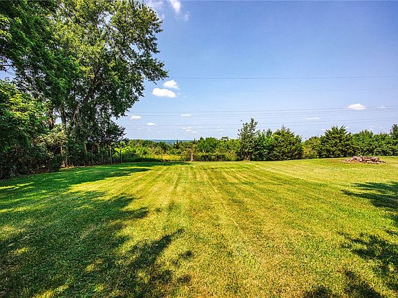 3rd image of 9405 Deardoff Rd