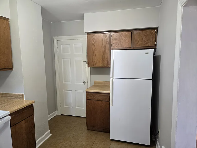 1229 Corregidor Cir — Photo 3