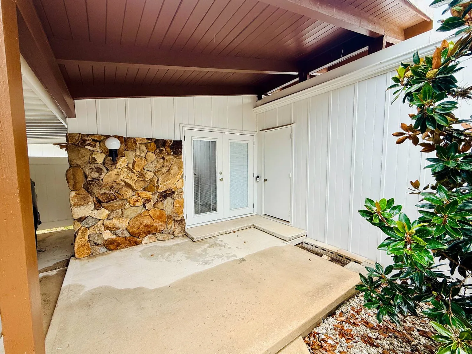 3 bed, 2.0 bath, $1,575 — Photo 4