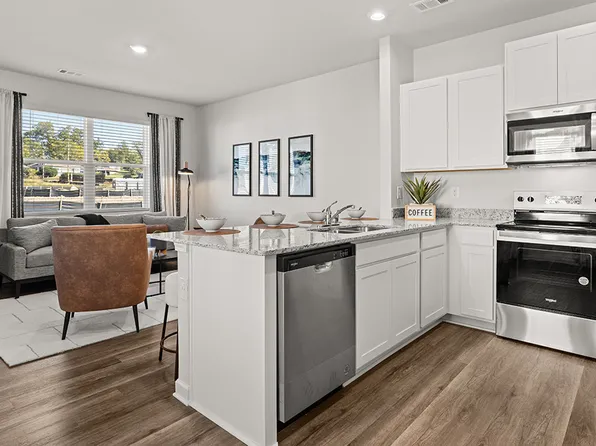 2347 Haran Dr, Lithonia, GA 30058