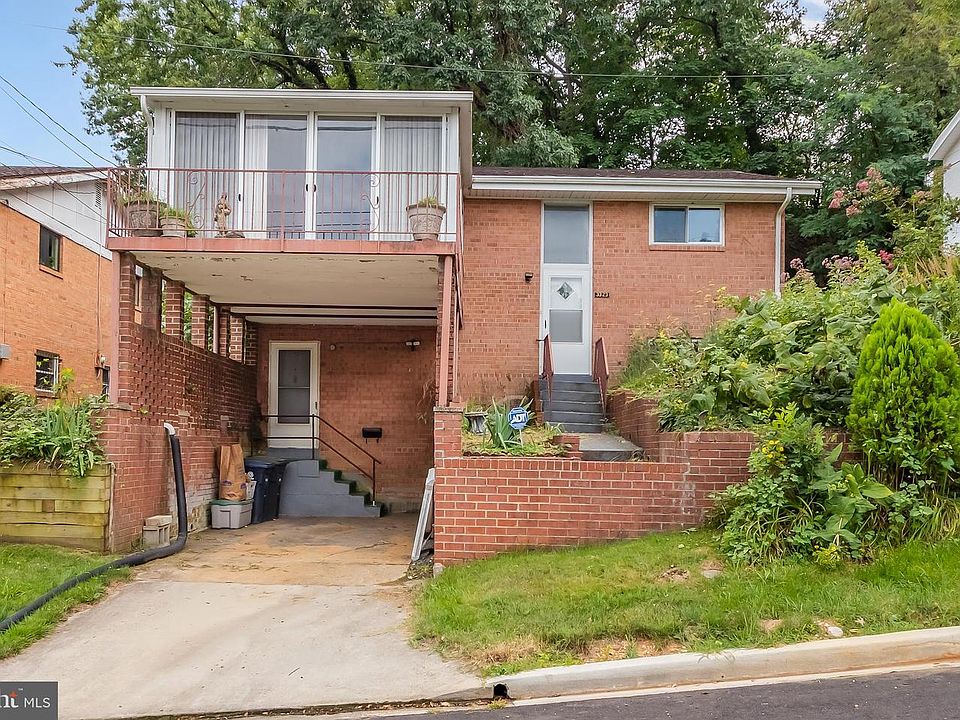 1st image of 3323 Nash Pl SE
